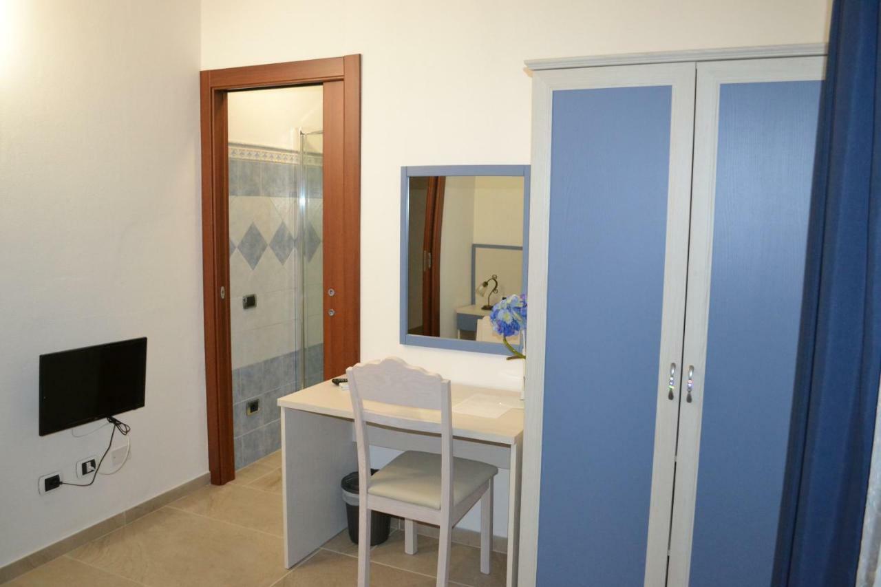 I Giganti Bed and Breakfast Riola Sardo Exteriör bild